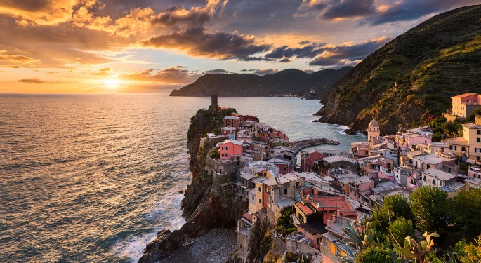 Song Of The Sea || Vernazza Cinque Terre Italy
