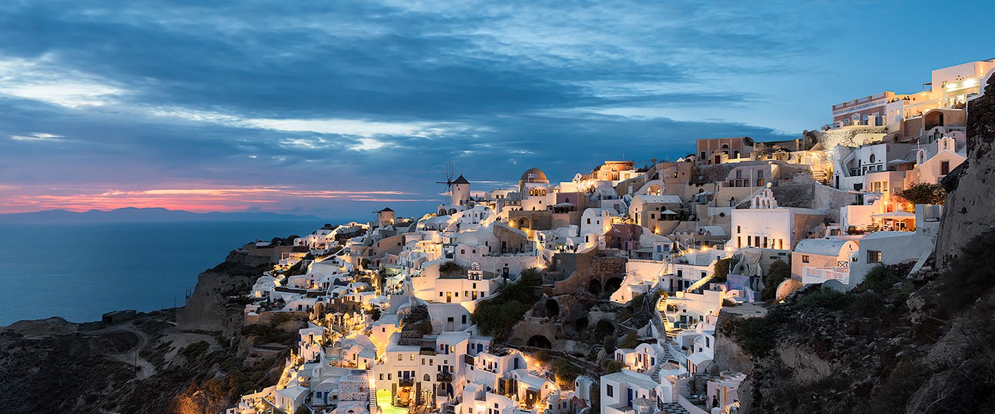 The Heart of Santorini || Oia Greece